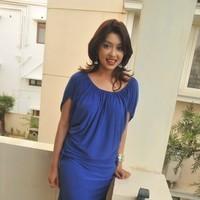 Payal Ghosh hot in Mini Blue dress - Photos | Picture 102699